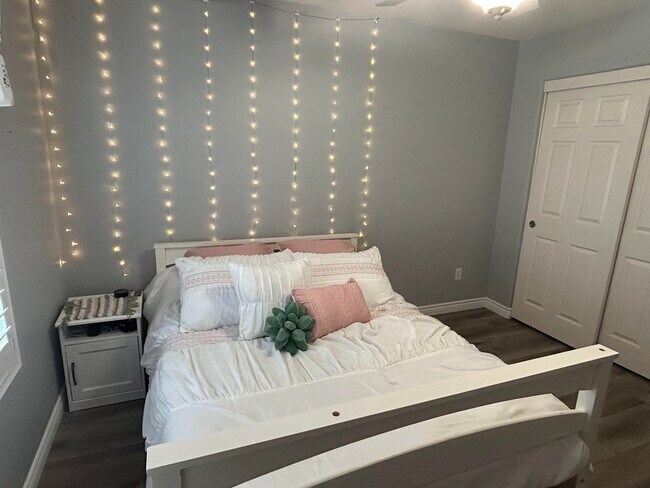 Photo - 2158 W Picadilly Ln