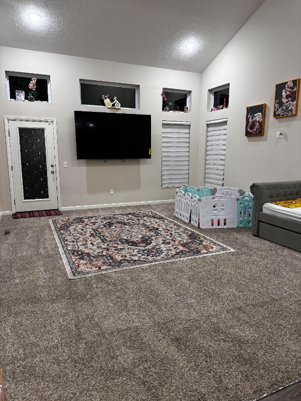 Photo - 731 Holbrook Dr
