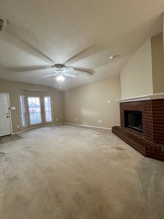 Photo - 3/2/2 on a Quiet Cul-De-Sac Street in the Frenship ISD