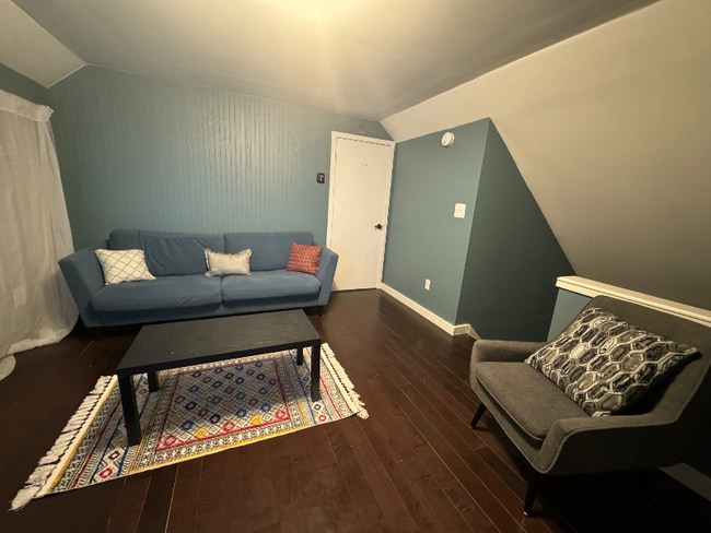 Photo - 124 W Broadway Unit 2