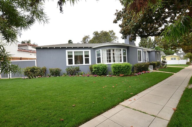 Photo - 4Bedroom 3.5 Bathrooms single family home