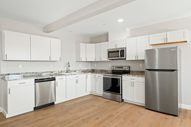 Photo - 812 2nd Ave N