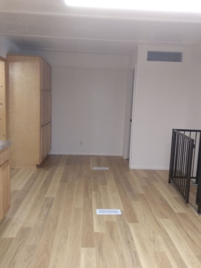 309 W Bonita St