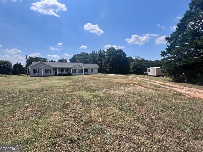 135 Hunt Rd