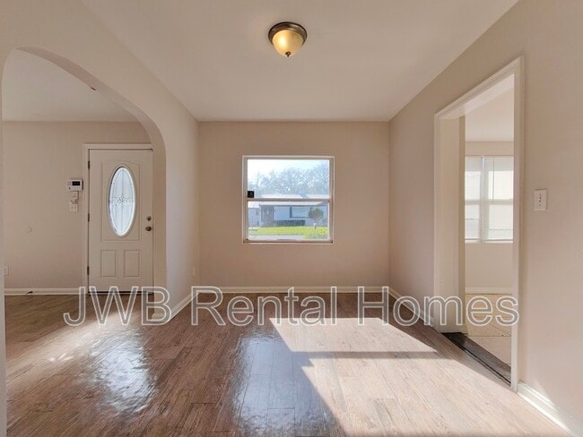 Photo - 5149 Astral St