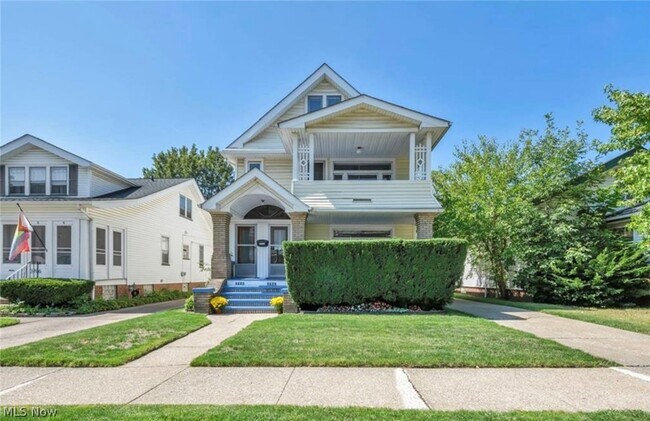 Photo - 3702 W 135th St