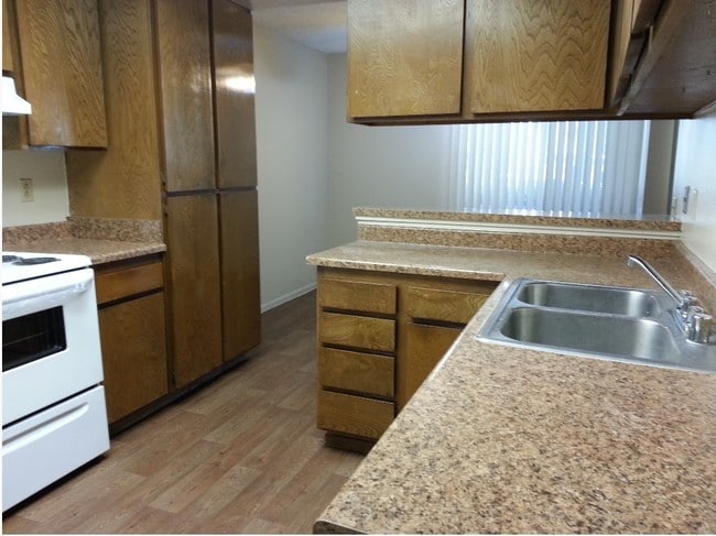 Kitchen - Stonewood Villas