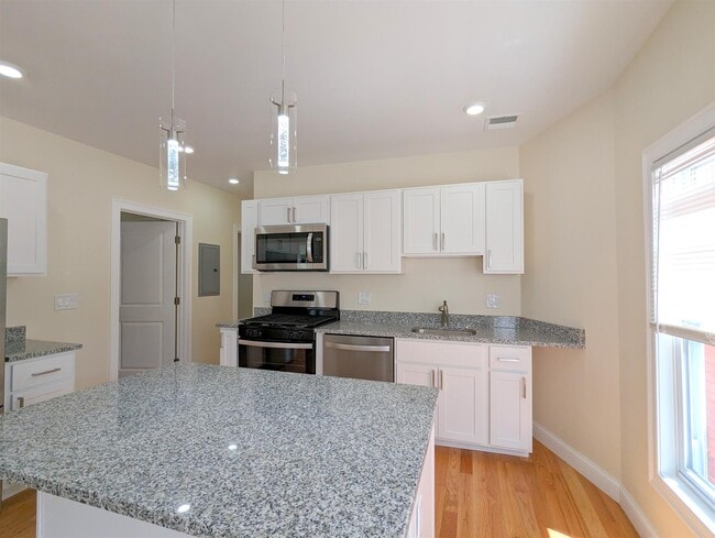 Photo - 2 Sacramento St Unit 3