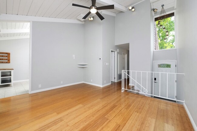 Photo - 238 Thistle Cir