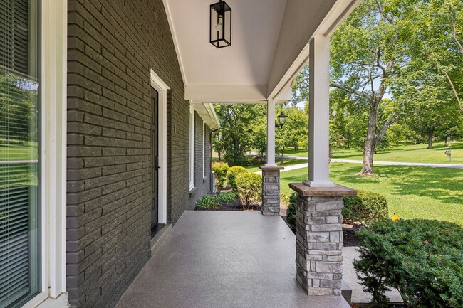 Photo - 326 Draper Cir