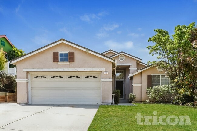 Building Photo - 213 Jana Way