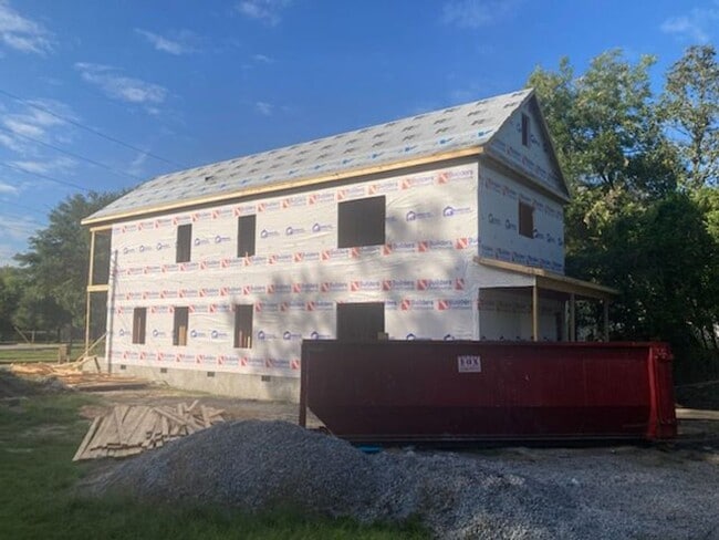 Photo - Brand New Duplex in The Amazing Old Shando...