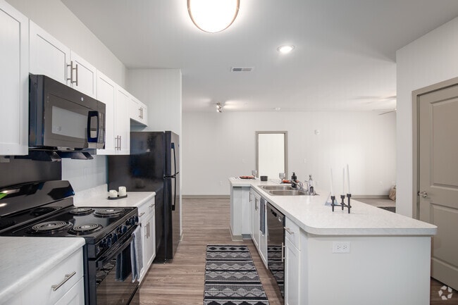 2BR, 2BA - 1,150SF - Kitchen - Arbours at Moores Mill