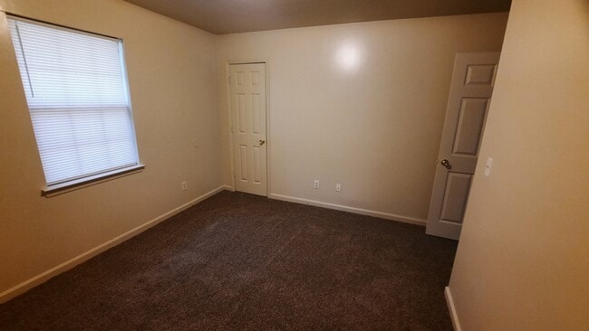 Pine Woods Apartments - West Blocton, AL