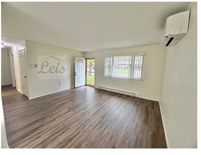 Photo - 1449 Skylark Dr