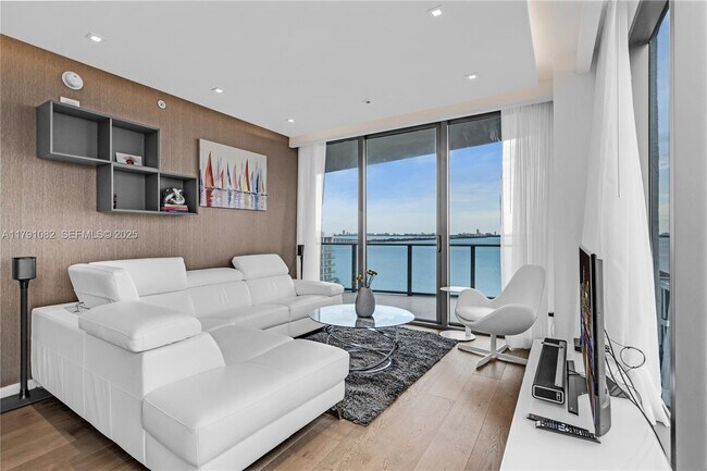 Photo - 460 NE 28th St Unit 1108