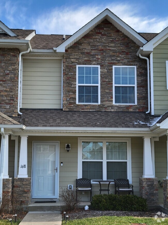 Building Photo - 2 Bedroom Townhome in quiet neighborhood!