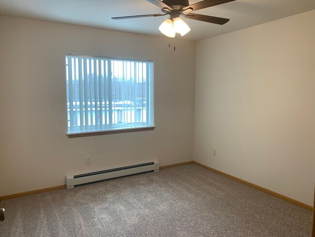 Bedroom - Riverside Crossing Apartments