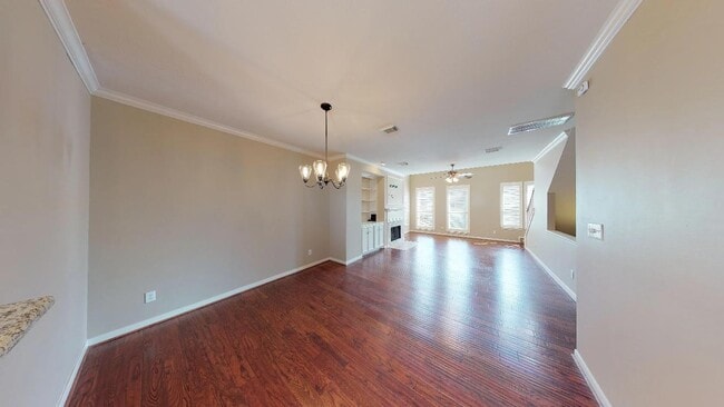 Photo - 2128 Gillette St
