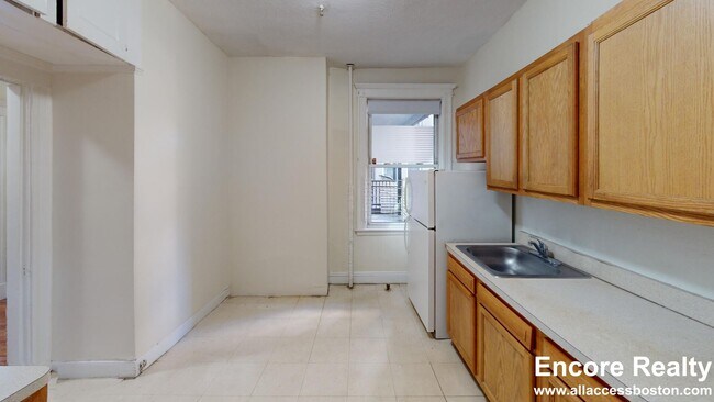 Photo - 1634 Commonwealth Ave Unit 15