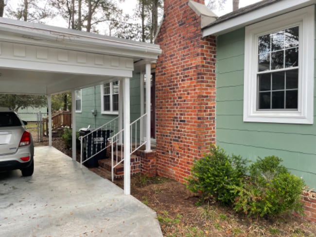 Photo - 203 S Withlacoochee Ave