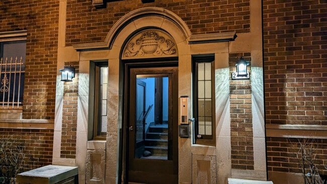 Photo - 2752 N Bartlett Ave Unit 3