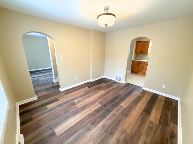 Photo - VIDEO WALK THROUGH Two Bedroom Home in an Excellent Neighborhood