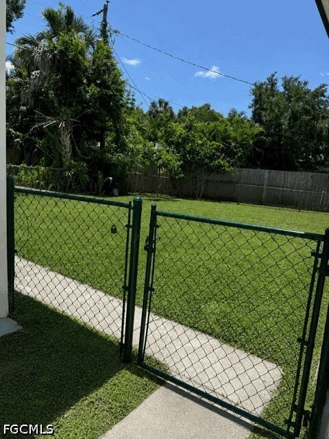 Photo - 3516 E Riverside Dr