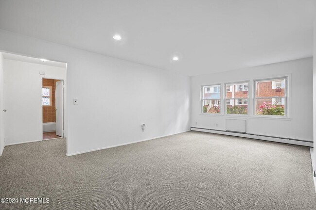 Photo - 66 Stonehurst Blvd Unit D