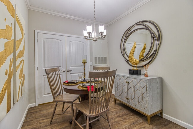 Photo - Everwood At The Avenue