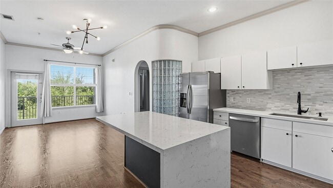 Building Photo - 1441 East St Unit 202