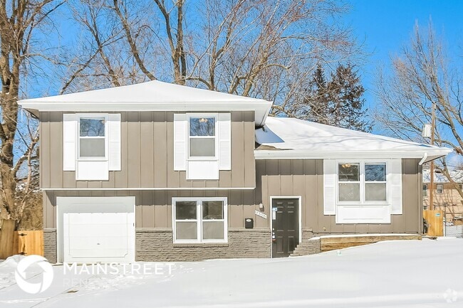 Building Photo - 9306 Fairwood Dr Rental