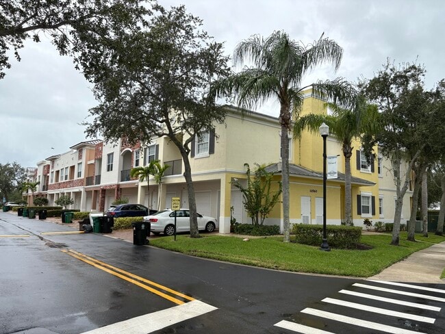 Photo - 10560 SW Stephanie Way Unit 1202