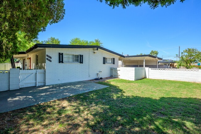 Photo - 1807 E Colter St Unit 1807 E Colter St