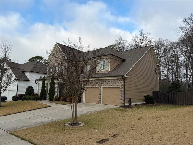 Photo - 512 Edgewater Dr