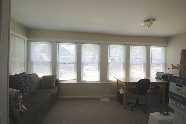 Photo - 313 14th Ave NE Townhome