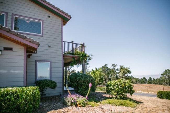 Photo - 300 Corona Rd