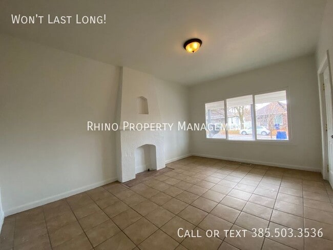 Building Photo - 926 Binford St Unit 2 Rental