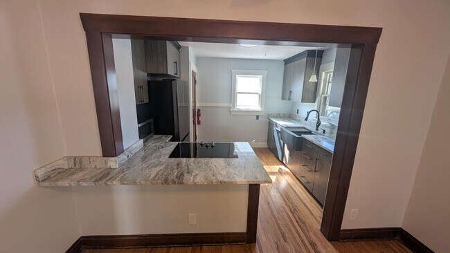 Photo - 2015 Bradley Ave