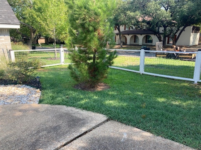 Photo - 1506 Oak Hollow Dr