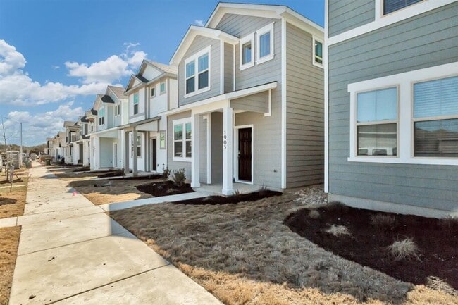 Photo - 1905 Arendale Dr