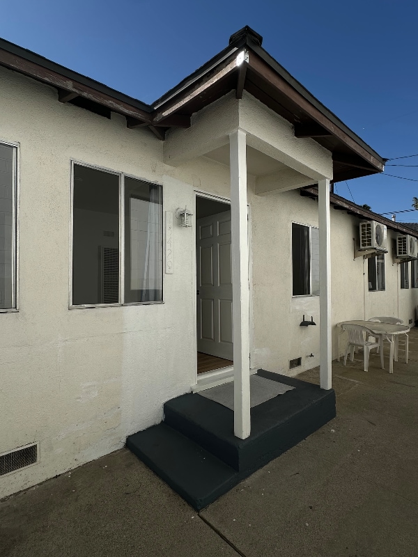 Building Photo - 13429 Beach Ave