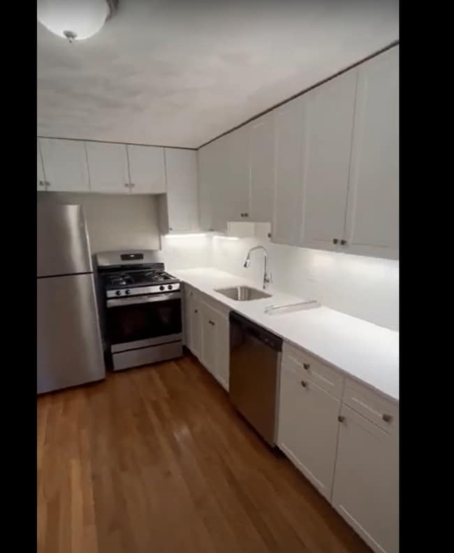 Building Photo - 7 Medford St Unit 1 Rental