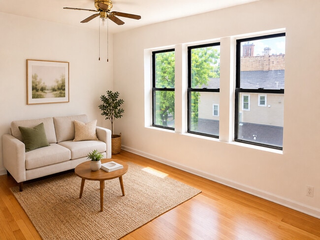 Photo - 3560 W Cortland St Unit 3RE