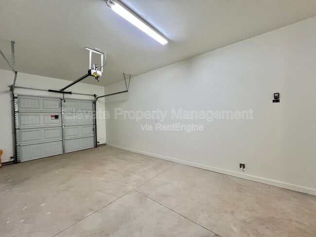 Photo - 216 E Hurd St Unidad 250