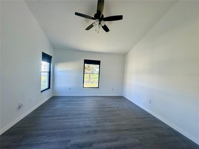 Photo - 215 Hollowbrook Cir