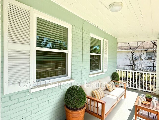 Photo - 748 Bethune St