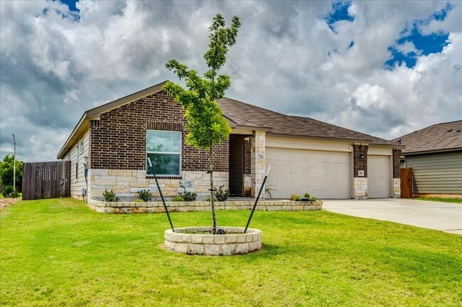 Photo - 389 Salt Springs Rd
