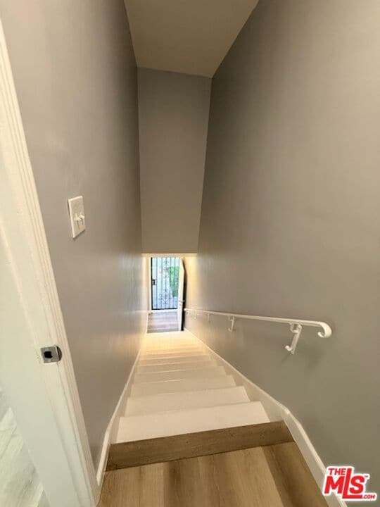 Photo - 2830 W 3rd St