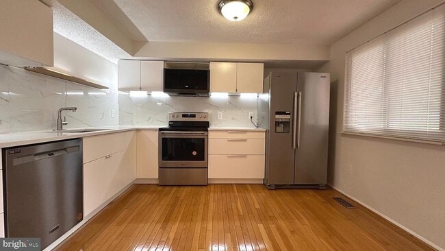 Photo - 13566 Bentley Cir